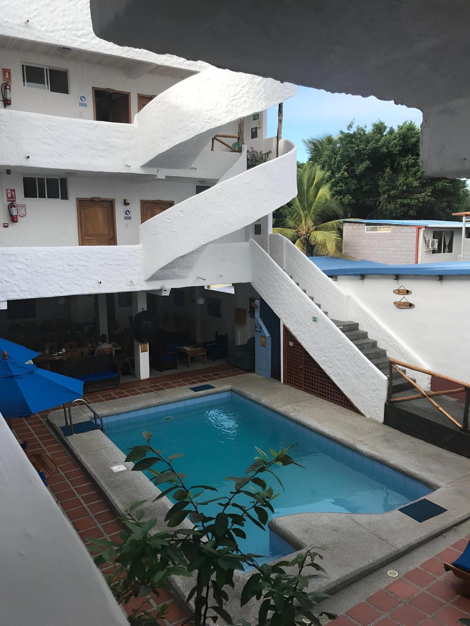 Hotel La Casa De Judy بويرتو أيورا المظهر الخارجي الصورة
